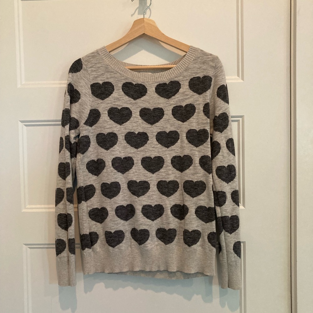 Black heart sweater